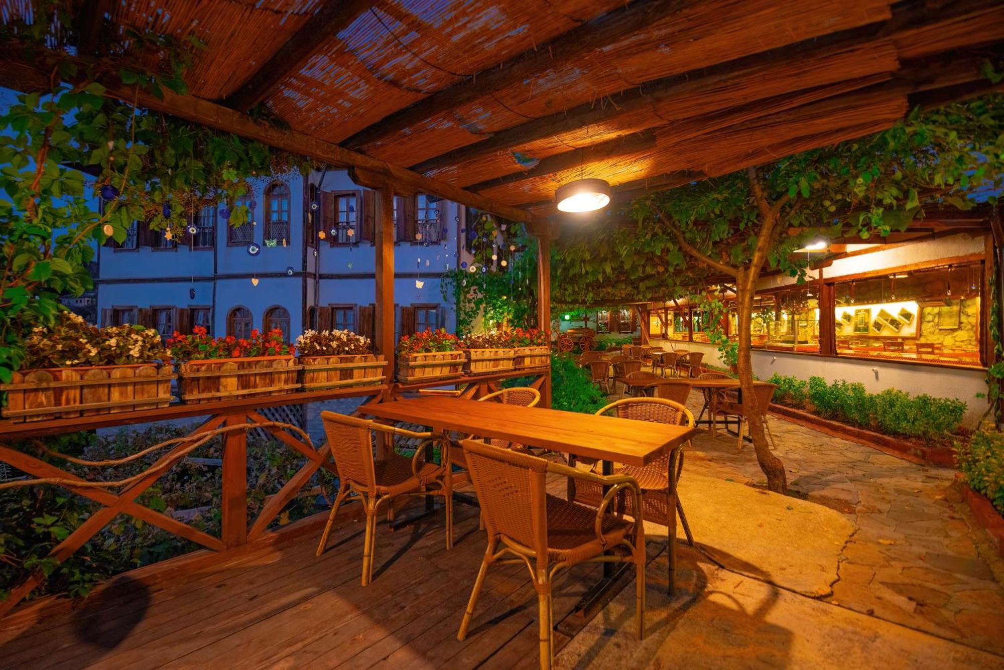 Hotel Cesmeli Garden